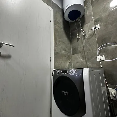 Apartment At Bruno And Biancas Tirana
